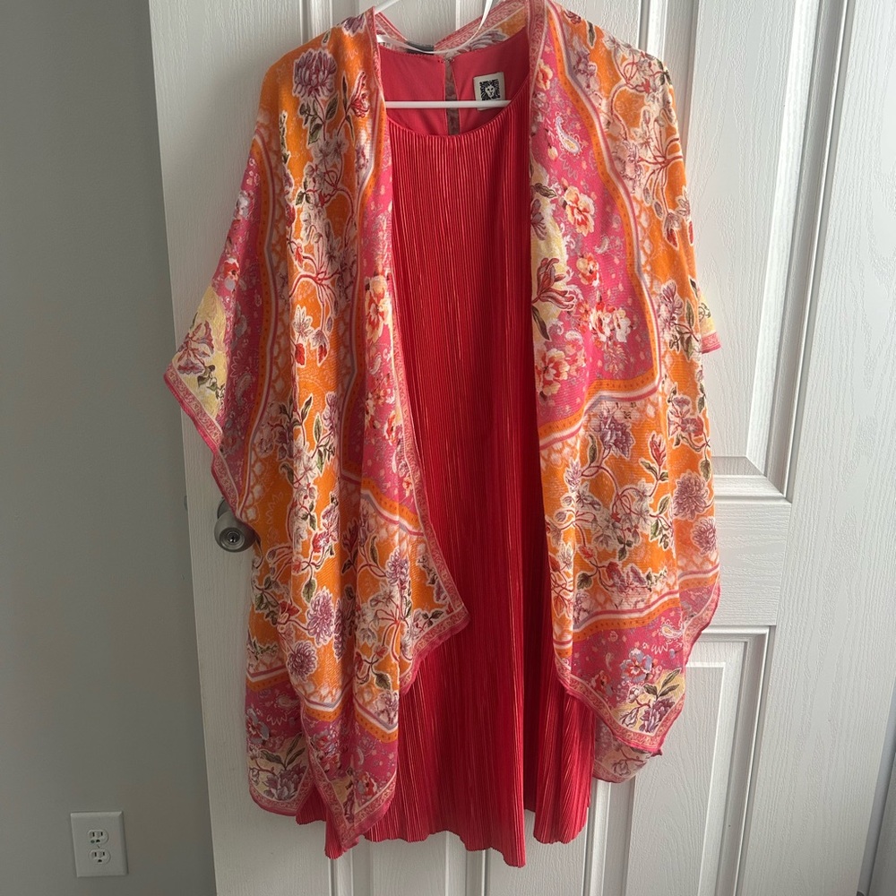 Women’s 2 piece dress set. Worn once